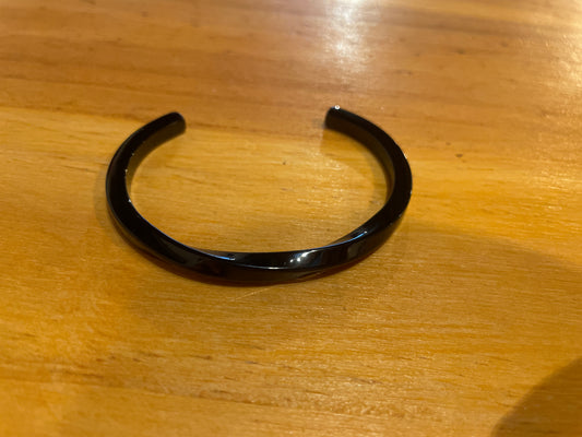 Brazalete manierista negro